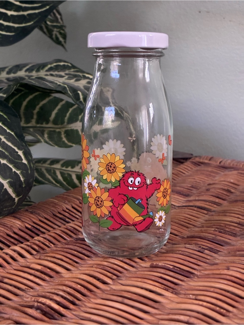 Vintage Rare Retro Collectible Cookie Time Cookie Muncher Glass Milk Bottle